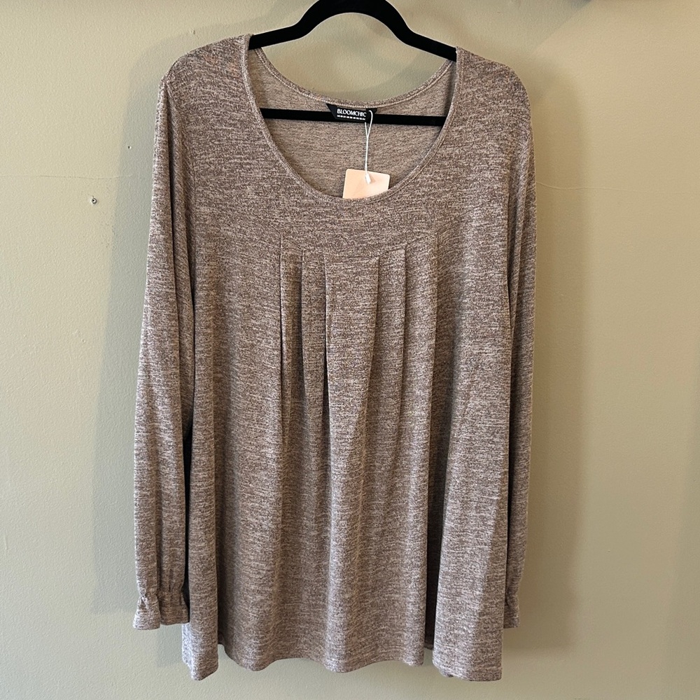 BloomChic Women's Long Sleeve Top in Heather Tan
